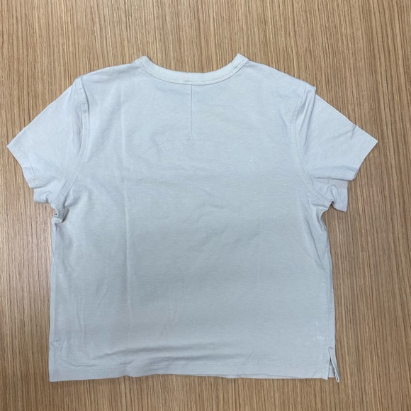 Lululemon crop tshirt - Picture 2 of 5